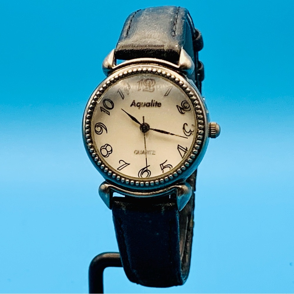 AQUALITE AWCLFCL 27010 Vintage Women’s Quartz Wristwatch Japan Movt Working Cond